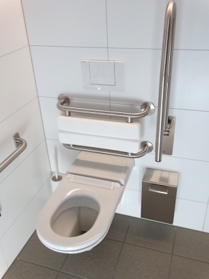 Barrierfreie Toilette
